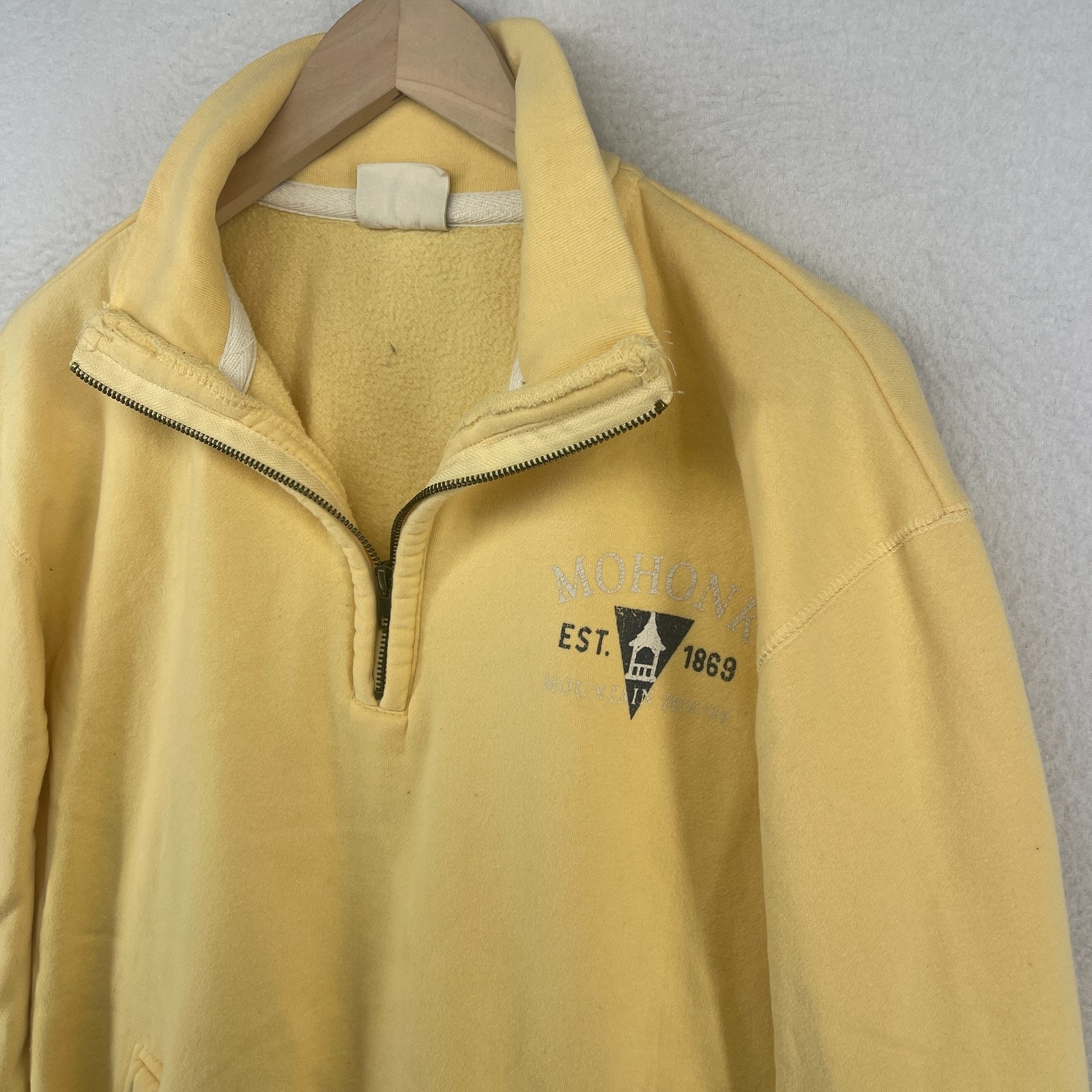 Mohonk Mountain House Sweatshirt Mens S Fleece Vintage 1/4 Zip Yellow New Paltz